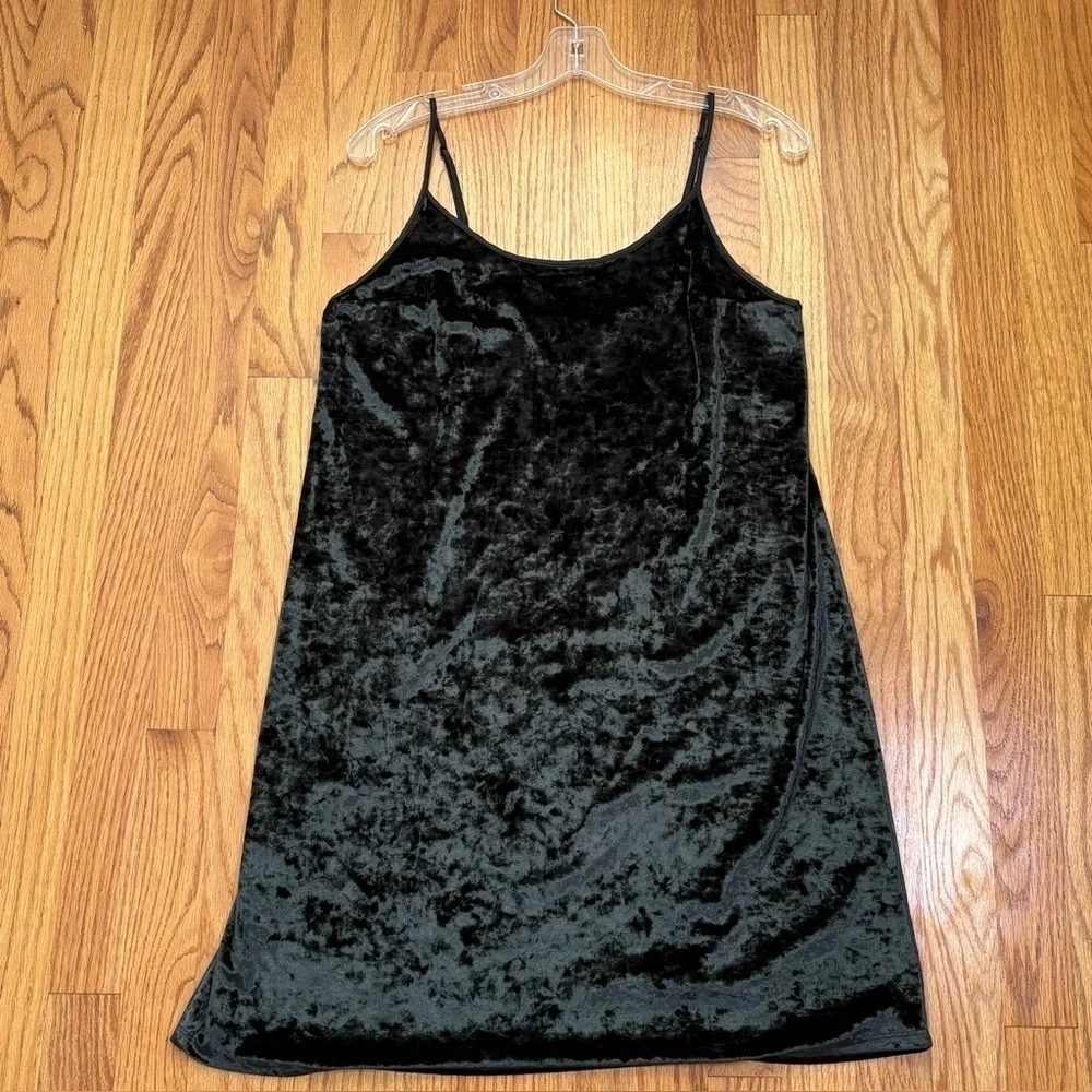 Victoria’s Secret Crushed Velvet Whimsigoth Romantic Slip Dress Nightgown M/L